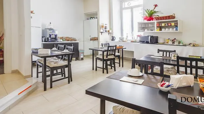 Oda ve Kahvaltı Domus Alberti Bed & Breakfast Roma